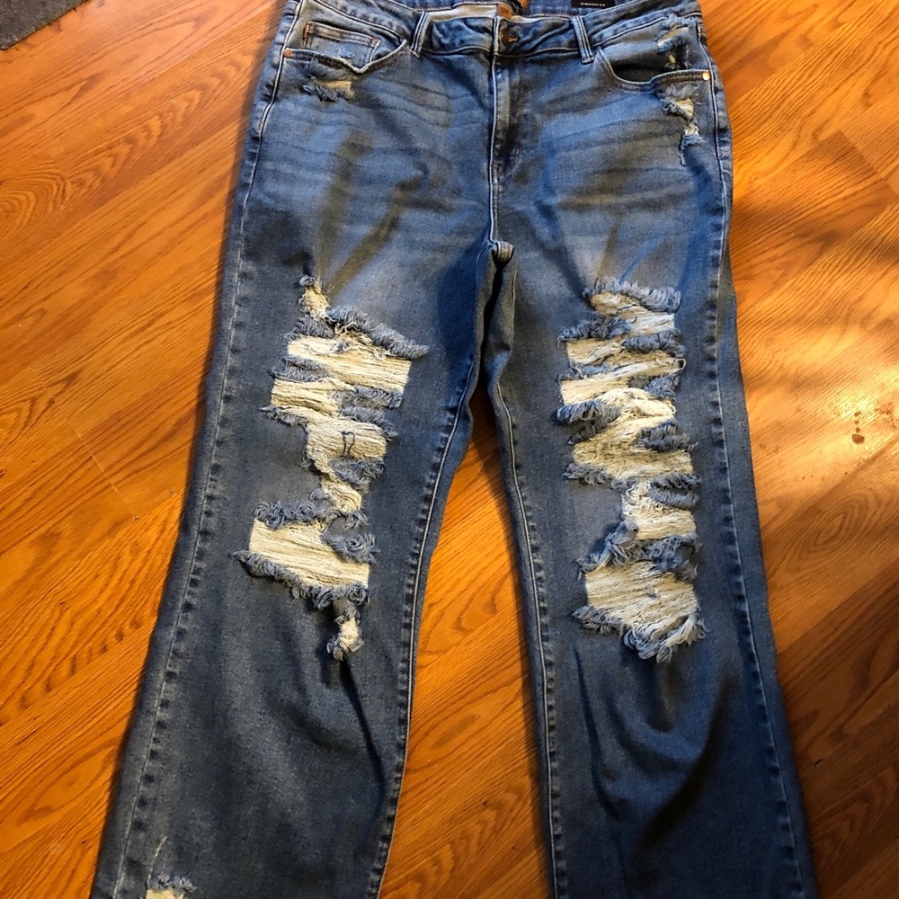 Judy Blue Distressed Boyfriend Jeans - Medium Blue with White Fray